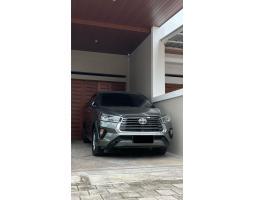 Mobil Toyota Kijang Innova Reborn V Matic Diesel 2017 Bekas Siap Pakai - Yogyakarta 