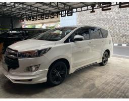 Mobil Toyota Kijang Innova Reborn V Manual Diesel 2016 Bekas Warna Putih - Yogyakarta 