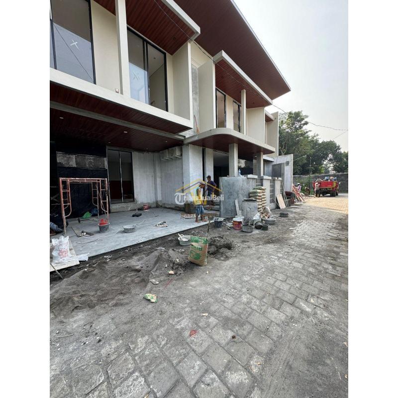 Jual Rumah Full Furnished Baru Luas 146 m2 Private Pool Dekat Ke Kampus UGM - Sleman Jogja