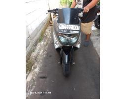 Motor Yamaha Nmax 2015 ABS Warna Abu Hitam Bekas - Depok Jawa Barat