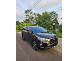 Mobil Toyota Innova Reborn V Matic Diesel 2022 Warna Hitam Bekas - Yogyakarta