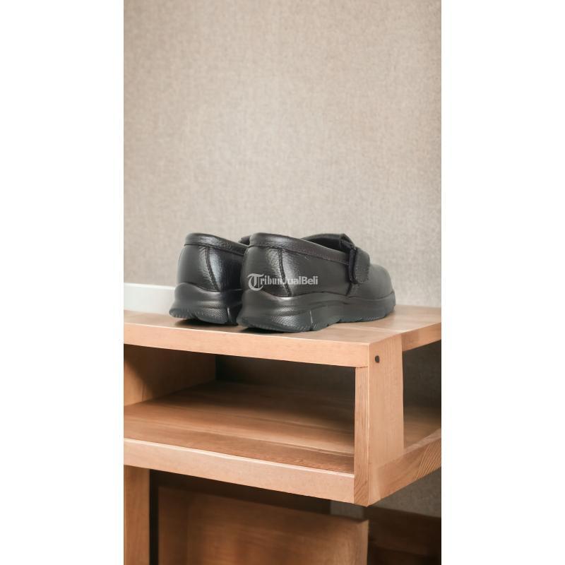 Grosir Sepatu Safety Lapangan Tinggi di Bawah Mata Kaki - Muara Enim Sumatera Selatan