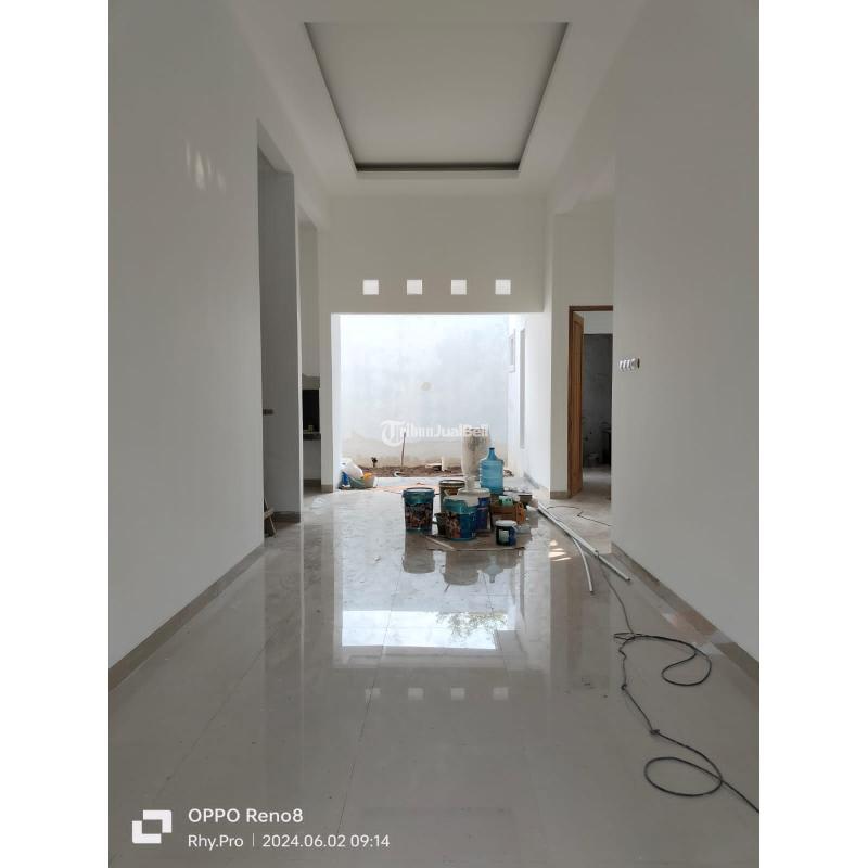 Dijual Rumah Modern Klasik dekat Kampus UII LT146 LB100 SHM - Sleman Yogyakarta