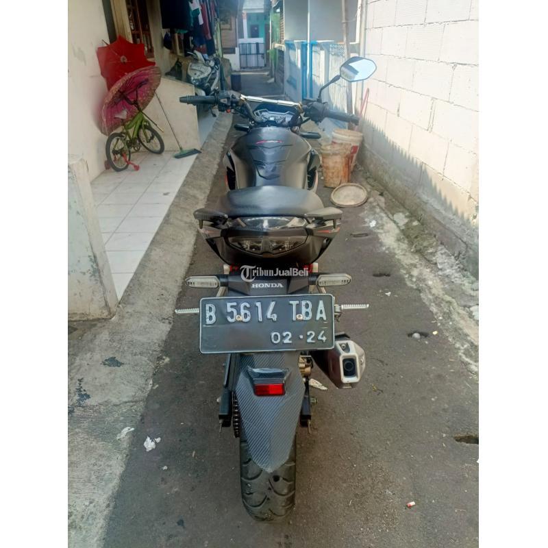 Motor Honda CB 150 R 2019 warna Hitam Merah Bekas Mulus - Jakarta Timur