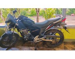 Motor Megapro 2012 Warna Hitam Bekas Surat Lengkap - Sikka NTT