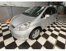 Mobil Honda Jazz 2005 Bekas Siap Pakai Warna Silver - Cimahi Jawa Barat 