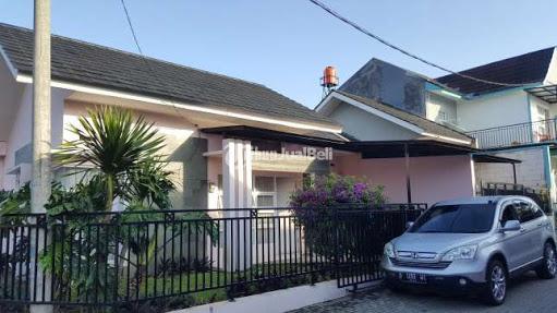 Jual Rumah Hook Minimalis Bekas Luas 104 m2 di Komplek The Green Sariwangi dkt POLBAN - Bandung Barat Jawa Barat