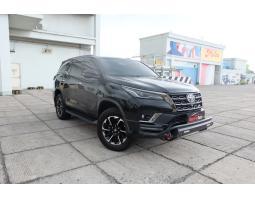 Mobil Toyota Fortuner 2.8 VRZ GR Sport Diesel 2022 Bekas TDP 39 Juta - Jakarta Utara