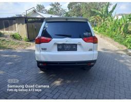 Mobil Mitsubishi Pajero Sport Dakar 4x4 2012 Bekas Terawat - Yogyakarta