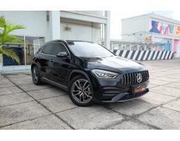 Mobil Mercedes benz GLA 35 AMG 2.0 Turbo 4 Matic Rare Item 2022 Bekas Mulus - Jakarta Utara