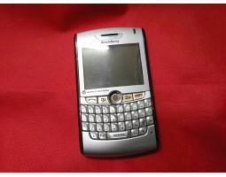 Hape Jadul Blackberry Huron 8830 Seken Mulus Untuk Koleksi Pajangan - Jakarta Pusat