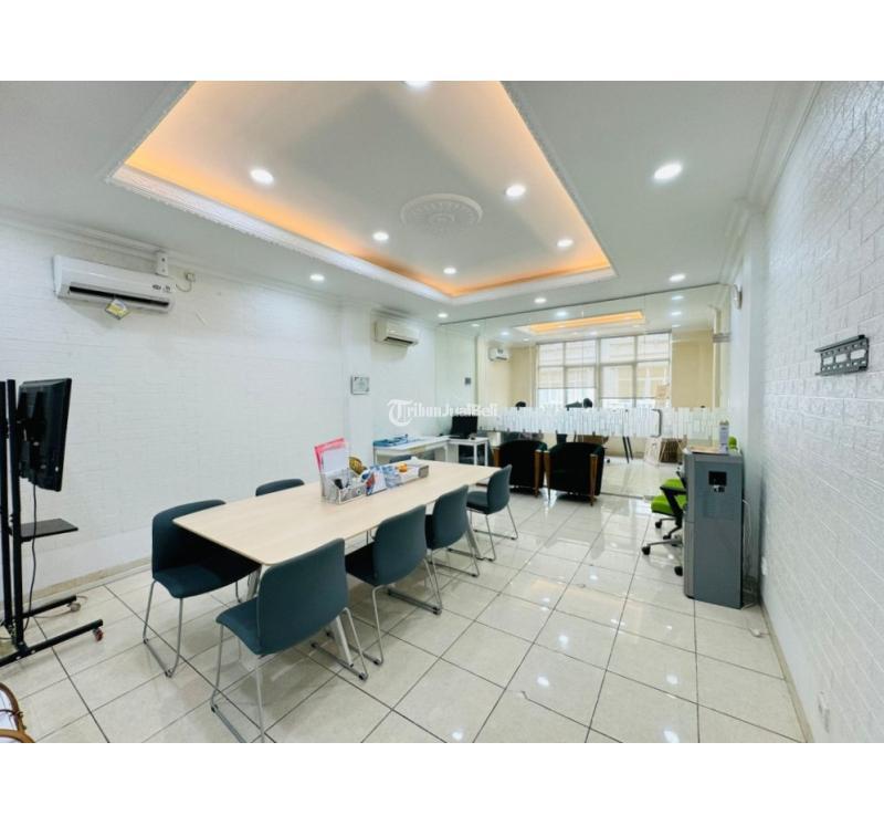 Dijual Rukan Bekas Luas 238 m2 Strategis Siap Usaha Crown Palace Tebet - Jakarta Selatan