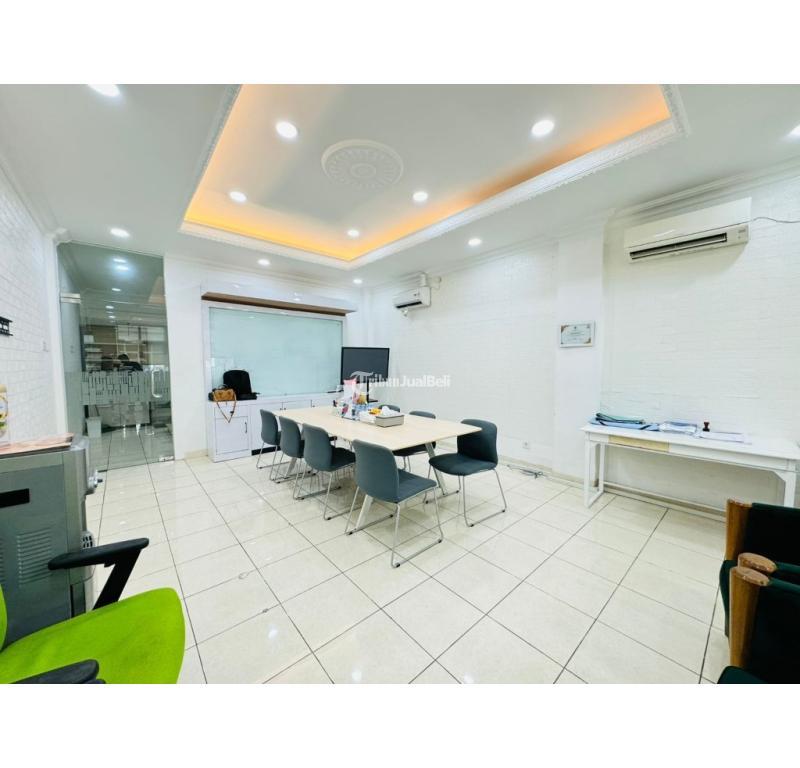 Dijual Rukan Bekas Luas 238 m2 Strategis Siap Usaha Crown Palace Tebet - Jakarta Selatan