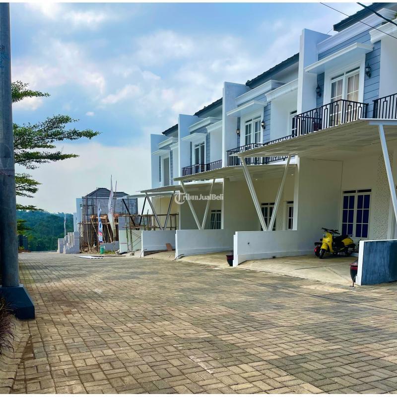 Dijual Rumah Mewah Berkonsep Villa dengan Harga Terjangkau LT66 LB80 - Malang Jawa Timur