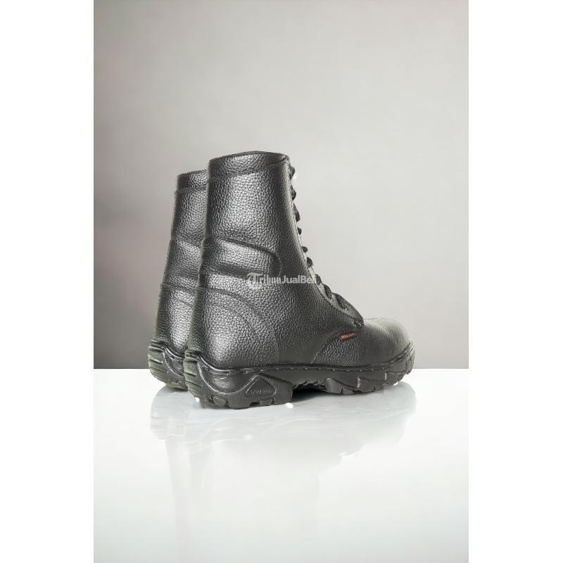 Terdekat Safety Shoes Berfungsi - Balikpapan Kalimantan Timur
