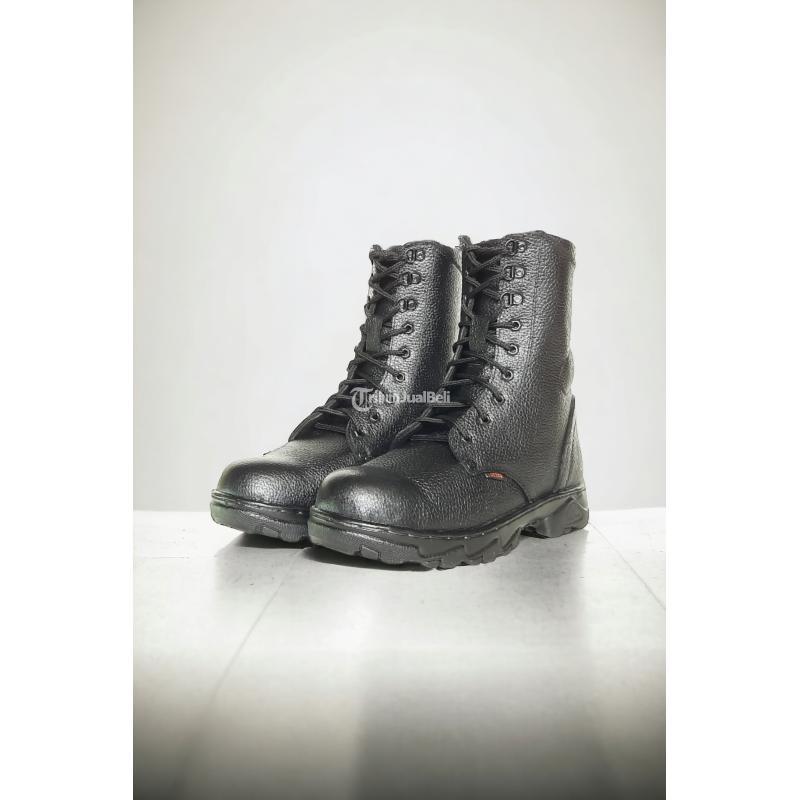 Terdekat Safety Shoes Berfungsi - Balikpapan Kalimantan Timur