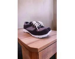 Penjual Safety Shoes Tinggi 9 cm - Batam Kepulauan Riau 