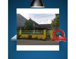 Dijual Rumah dan Tanah Kosong Luas di Jalan Adiyaksa 2 LT825 m2 SHM - Makassar Sulawesi Selatan 