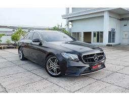 Mobil Mercedes Benz E300 Amg Panoramic Antik 2018 Bekas TDP 5 Juta - Jakarta Utara