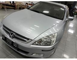 Mobil Honda Accord Manual 2004 Super Antik Bekas Mulus Terawat - Yogyakarta