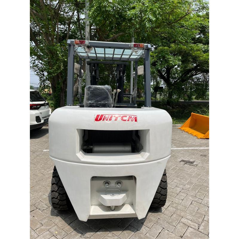 Forklift 5 Ton UNITCM Lifting 3 Meter-6 Meter - Sidoarjo Jawa Timur