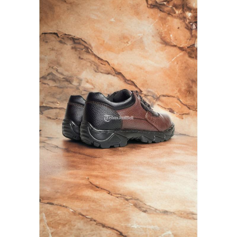 Terlaris Safety Shoes Indonesia Bahan Kulit Sapi Asli - Banjarmasin Kalimantan Selatan