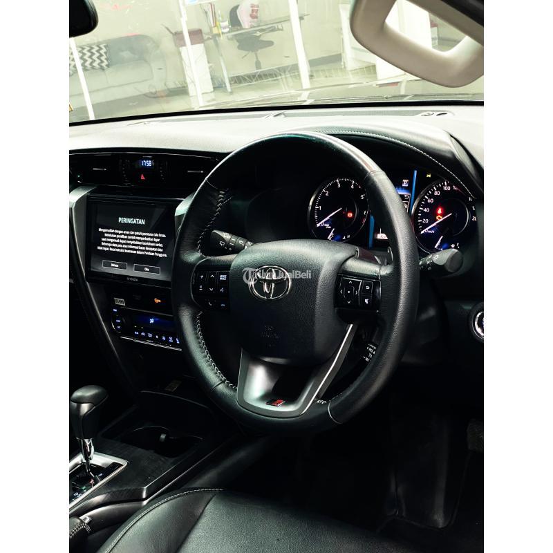 Mobil Bekas Toyota Fortuner GR 2.8 AT 2022 Mulus No Minus Siap Pakai - Malang Kota Jawa Timur