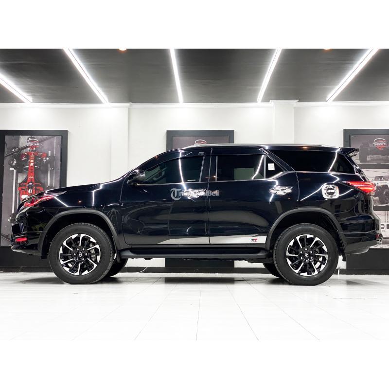 Mobil Bekas Toyota Fortuner GR 2.8 AT 2022 Mulus No Minus Siap Pakai - Malang Kota Jawa Timur