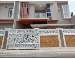 Dijual Rumah Baru Cantik Mewah LT120 LB210 SHM 4KT 4KM Paragon Mangkubumen Banjarsari Solo - Surakarta Jawa Tengah