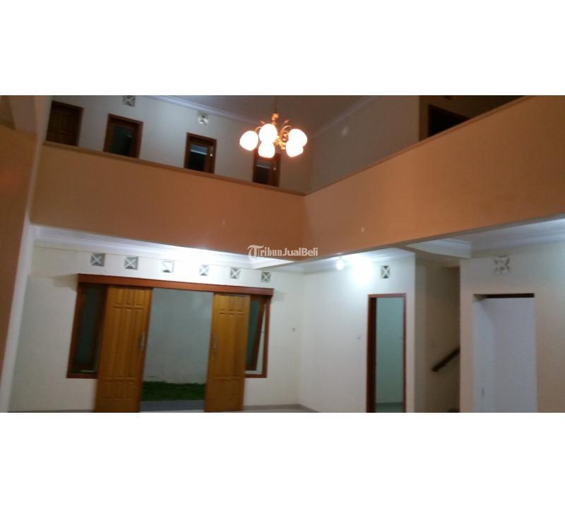Dijual Rumah Siap Huni Luas 285 m2 Bekas dekat Jl. Ijen Boulevard - Malang Kota Jawa Timur