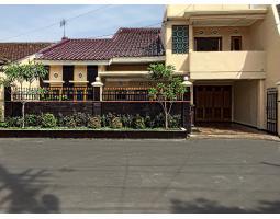 Dijual Rumah Siap Huni Tipe 400 Bekas dekat Jl. Ijen Boulevard - Malang Kota Jawa Timur