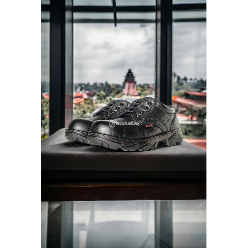 Penjual Safety Shoes Police Bahan Kulit Sapi Asli - Banjarmasin Kalimantan Selatan