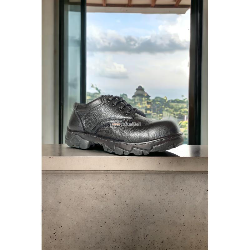 Penjual Safety Shoes Police Bahan Kulit Sapi Asli - Banjarmasin Kalimantan Selatan