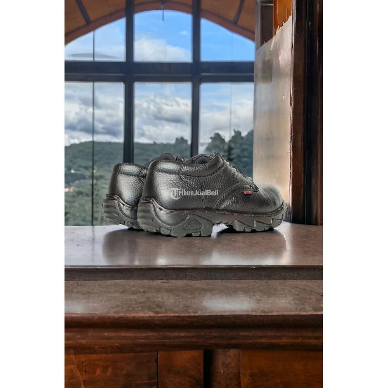 Penjual Safety Shoes Police Bahan Kulit Sapi Asli - Banjarmasin Kalimantan Selatan