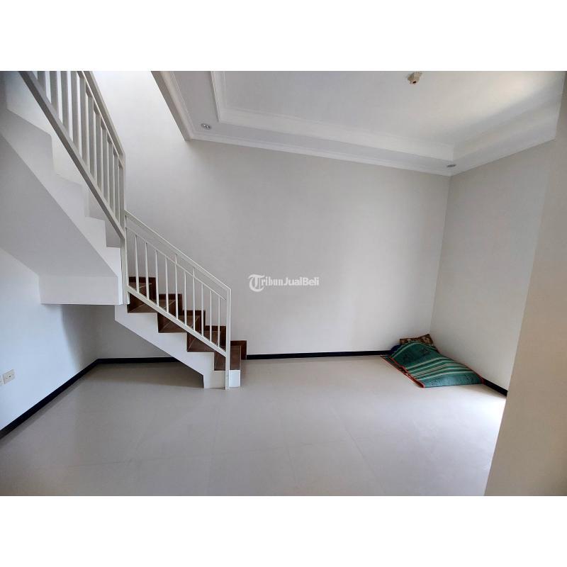 Dijual Rumah 2 Lantai LT42 LB65 3KT 2KM Legalitas SHM Lokasi Strategis - Malang Jawa Timur