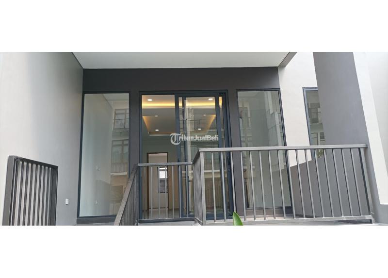 Jual Rumah Baru Luas 298 m2 Plus Kolam Renang Di Setra Duta Sarijadi Minimalis Modern - Bandung Kota Jawa Barat