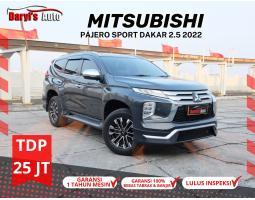 Mobil Mitsubishi Pajero Sport Dakar AT Diesel Sunroof Bekas Tahun 2022 - Jakarta Utara 