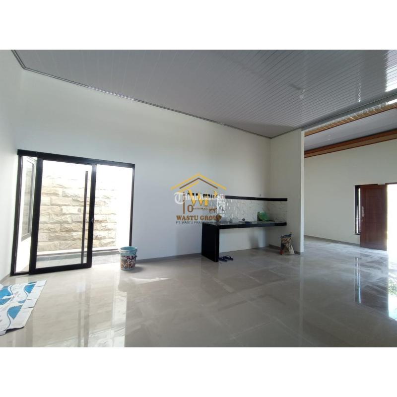 Dijual Rumah LT137 LB100 3KT 2KM Legalitas SHM Lokasi Strategis - Sleman Yogyakarta