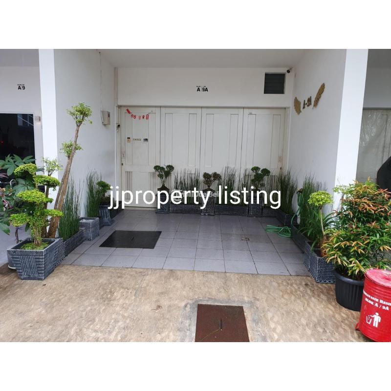 Dijual Rumah Cendrawasih Resident LT60 LB224 SHM 4KT 4KM - Jakarta Barat