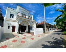 Dijual Rumah Mewah 2 Lantai LT99 LB105 SHM 4KT 3KM, 8 Menit Ke Kampus 4 Uad Di Banguntapan - Bantul Yogyakarta