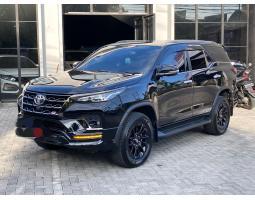 Mobil Toyota Fortuner GR 2.8 2023 Bekas Terawat Surat Lengkap - Yogyakarta