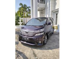Mobil Toyota Vellfire CBU 2011 Bekas Siap Pakai - Yogyakarta 
