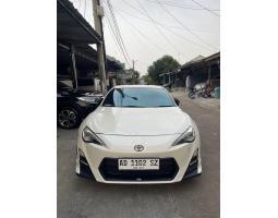 Mobil Toyota FT86 2012 Bekas Siap Pakai Warna Putih - Yogyakarta 