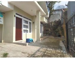 Dijual Cepat Nego Rumah Luas 259m Tipe 82 SHM 3KT 2KM Dekat Alun-Alun - Kota Batu Jawa Timur