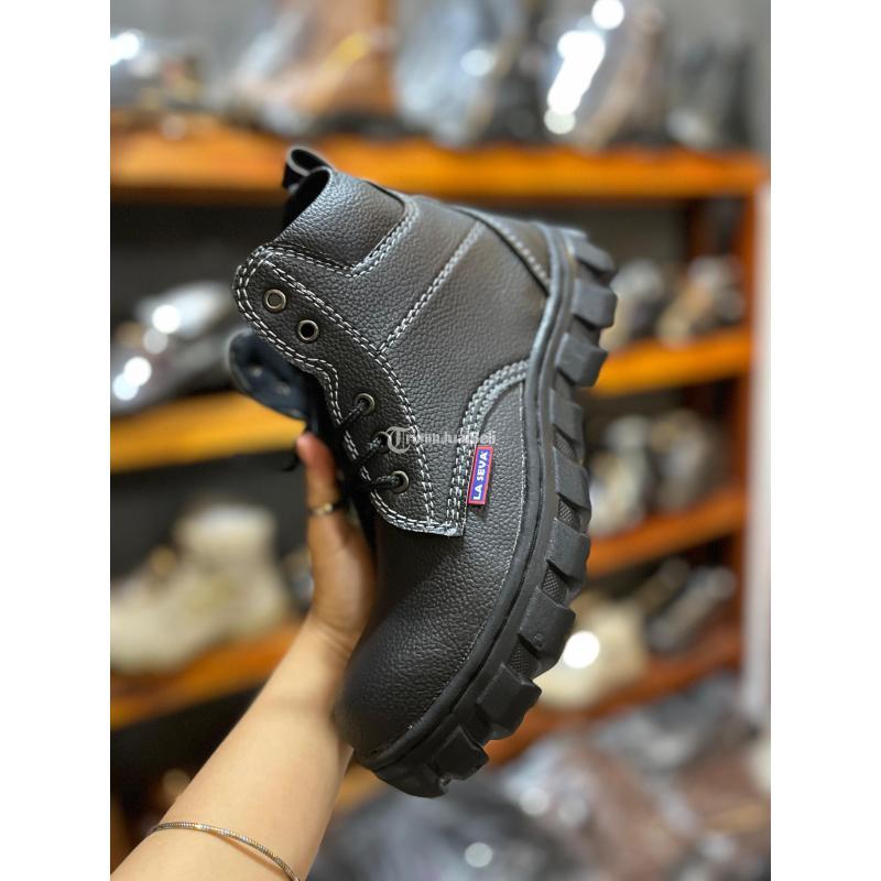 Sepatu Safety High Ujung Besi - Makassar Sulawesi Selatan