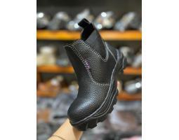Sepatu Safety Boot Tanpa Tali Ujung Besi - Makassar Sulawesi Selatan