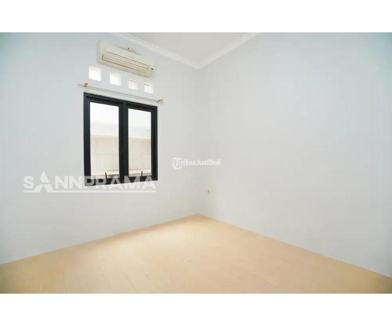 Dijual Rumah Cantik 2 Lantai LT98 LB100 SHM 3KT 1KM di Cluster Tanah Baru dekat Kelurahan - Depok Jawa Barat