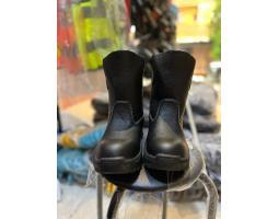 Sepatu Safety Boots, Cocok untuk proyek - Makassar Sulawesi Selatan