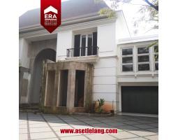 Dijual Rumah Mewah Luas 1487m2 SHM Jalan Kemang Timur, Mampang Prapatan - Jakarta Selatan