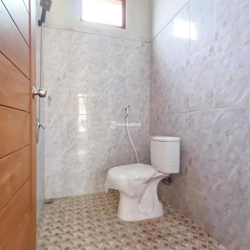 Dijual Rumah Mewah 2 Lantai LT134 LB147 4KT 4KM Legalitas SHM Lokasi Strategis - Sleman Yogyakarta